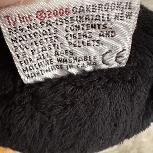 Ty Beanie Babies Pluffies Waddles the Penguin Plush Toy Black White 2006 - Picture 5 of 6